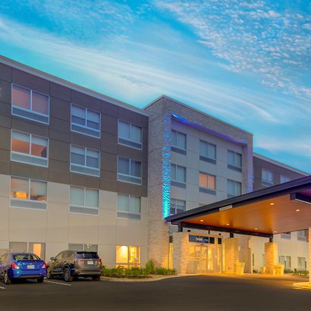 Holiday Inn Express & Suites - King George - Dahlgren By Ihg Alden Bagian luar foto