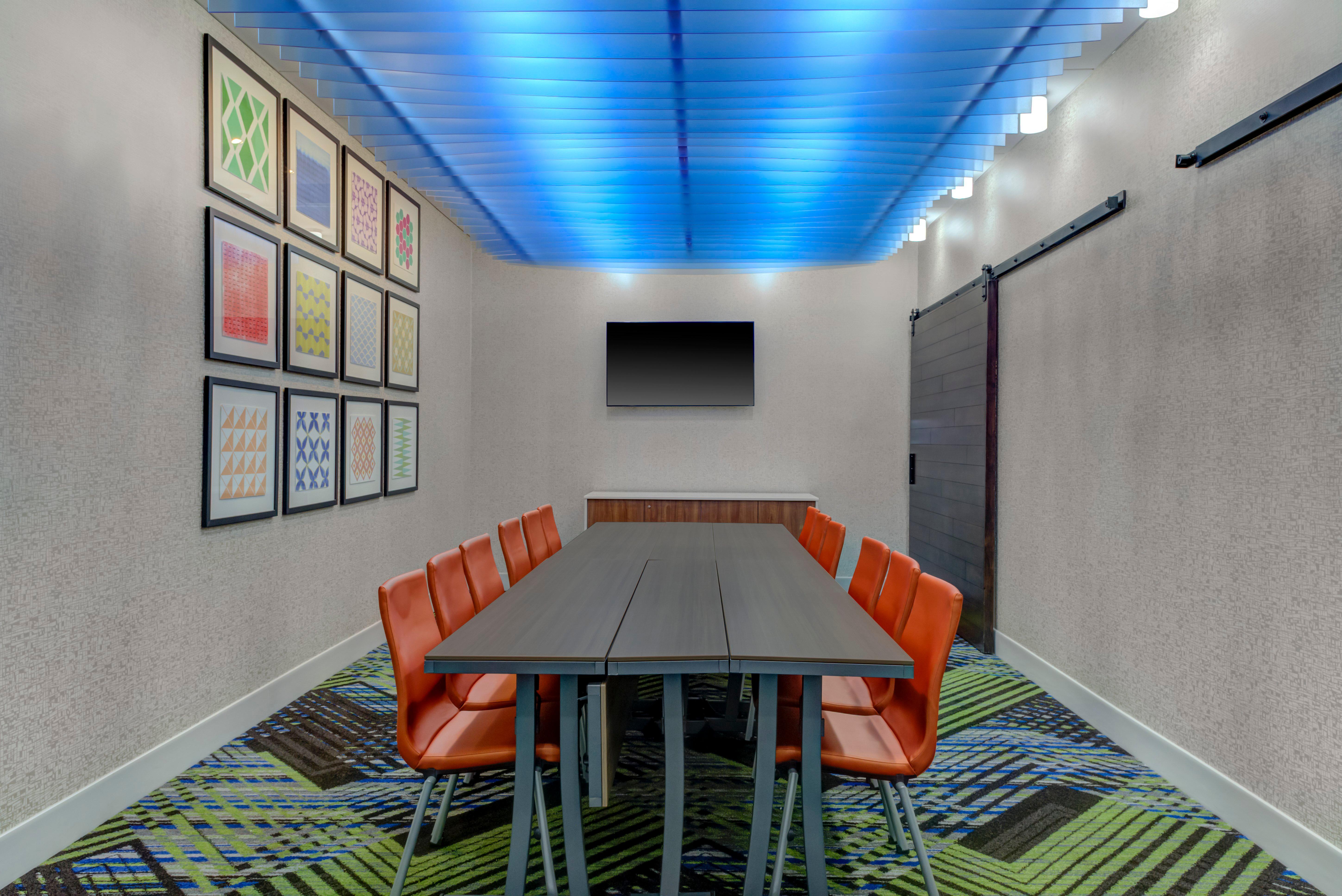 Holiday Inn Express & Suites - King George - Dahlgren By Ihg Alden Bagian luar foto